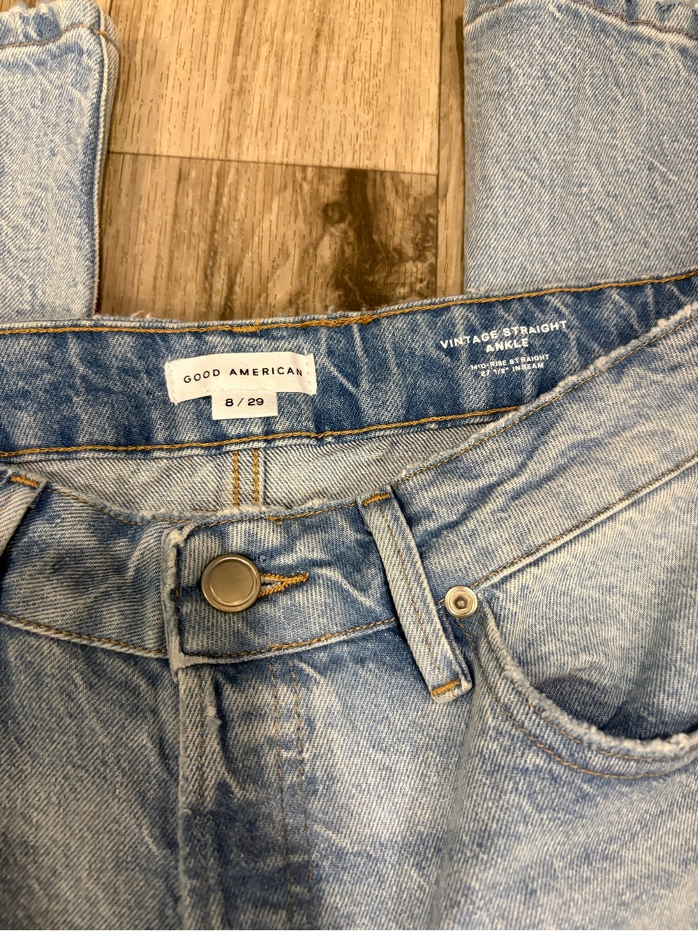 Good American Women's VIntage Straight Ankle Jeans Light Blue 8/29 - Picture 3 of 5